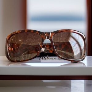Chic Round Amber Sunglasses for Women - Vintage Inspired Style